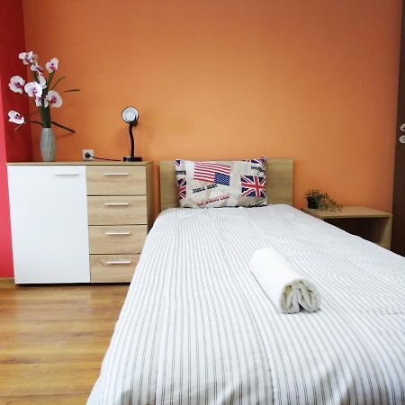 Hostel Roma Warna Exterior foto