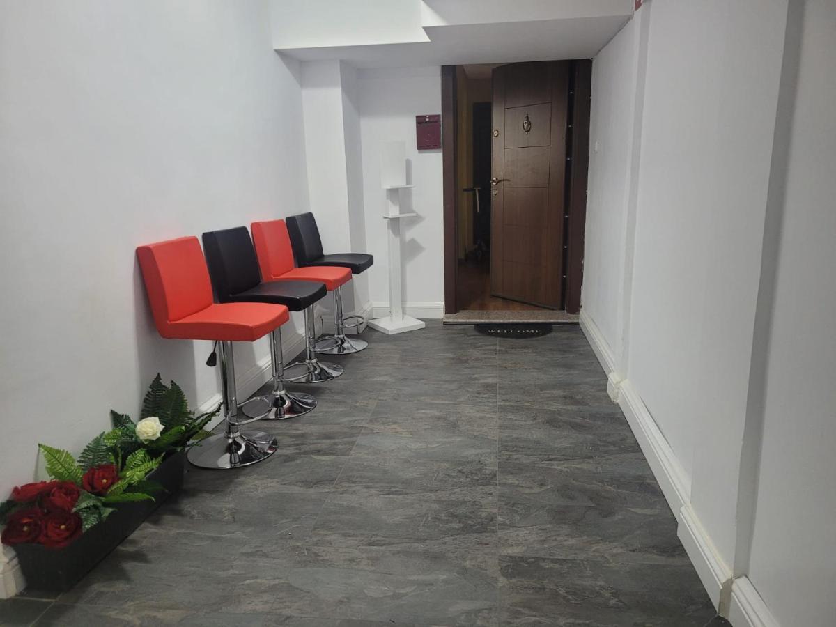 Hostel Roma Warna Exterior foto
