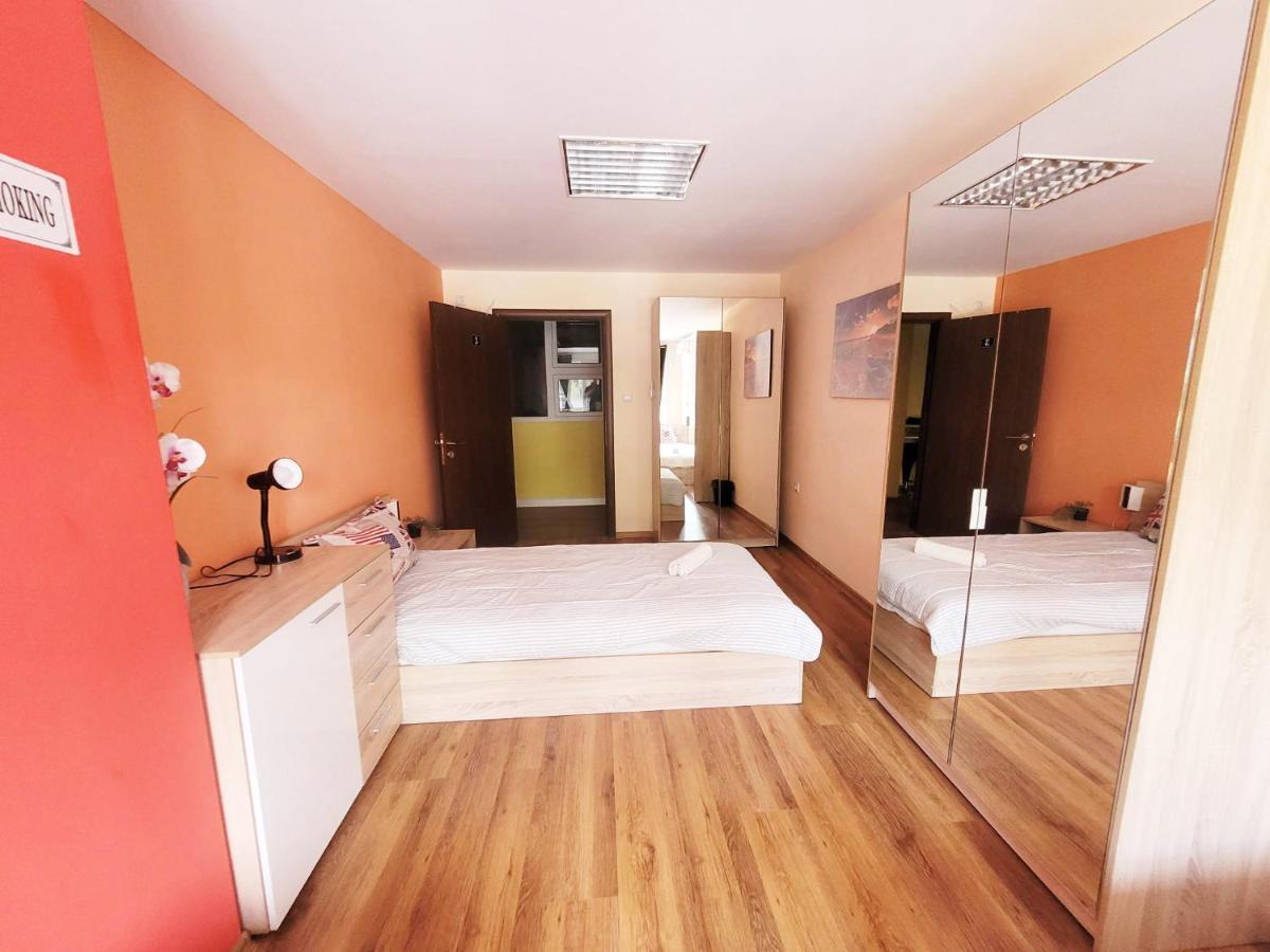 Hostel Roma Warna Exterior foto